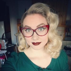 Meet your Posher, Maggie